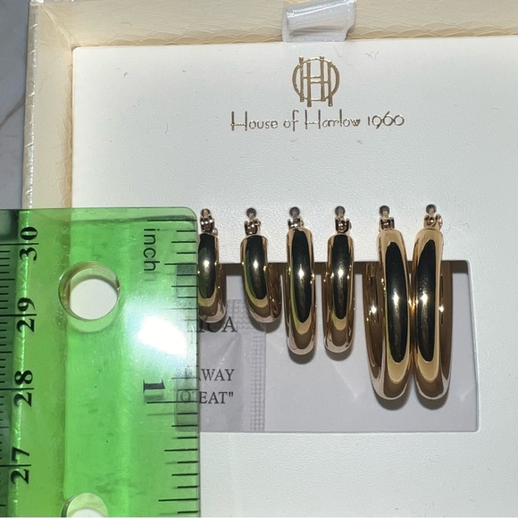 Authentic  (NIB) - Picture 2 of 7